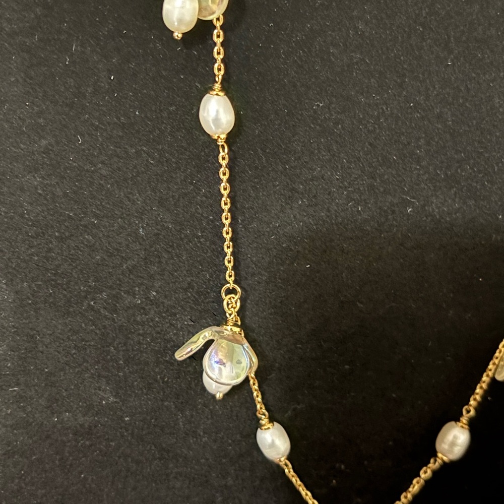 KATE SPADE - Painted Pearl Scatter Necklace. NWT - Picture 3 of 7